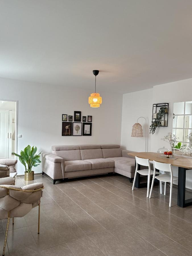 Modernes Haus Naehe Parndorf Appartement Bruck an der Leitha Buitenkant foto